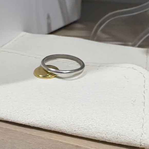 Sterling Silver stacking size 5 ring - Picture 5 of 5